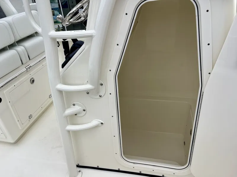 Slide: The Image of Pathfinder 2400 Open 2026 - 27