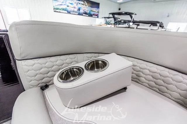 Slide: The Image of Crest Caribbean LX 230 SLC CP3 2023 - 15