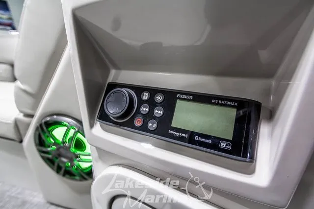 Slide: The Image of Crest Caribbean LX 230 SLC CP3 2023 - 25