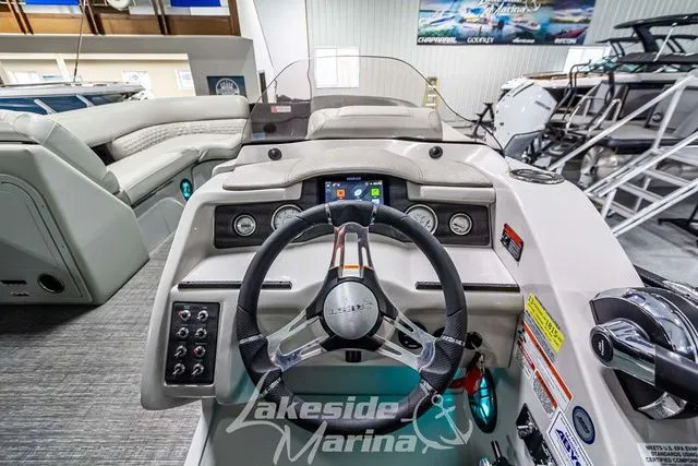 Slide: The Image of Crest Caribbean LX 230 SLC CP3 2023 - 26