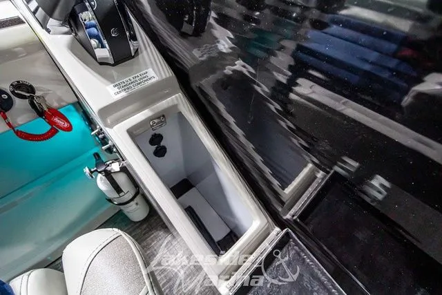 Slide: The Image of Crest Caribbean LX 230 SLC CP3 2023 - 29