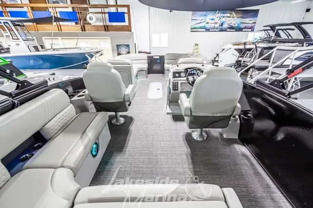 Slide: The Image of Crest Caribbean LX 230 SLC CP3 2023 - 39