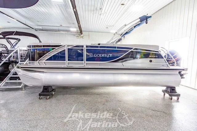 Slide: The Image of Godfrey Monaco 215 SB GTP 27 in. Center Tube 2023 - 15