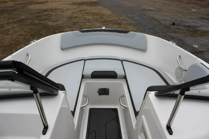 Slide: The Image of 2023 Bayliner Element M19 boat cruising on calm waters. - 4