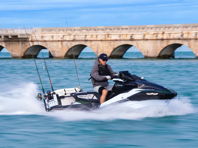 Slide: The Image of Kawasaki JET SKI ULTRA 160LX-S ANGLER 2025 - 20