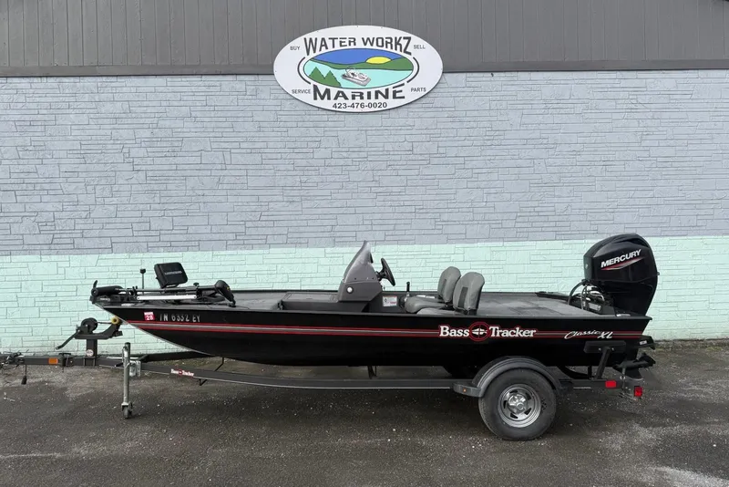 The Image of 2022 Bass Tracker Classic XL boat with Mercury engine at Water Workz Marine. - 1
