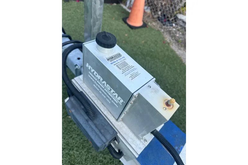 Slide: The Image of HydraStar brake actuator on a 2011 Hydra-Sports 3000 VX boat trailer. - 59