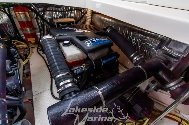 Slide: The Image of Engine room of 2006 Cruisers Yachts 420 Express with MerCruiser 8.1S HO engine. - 126