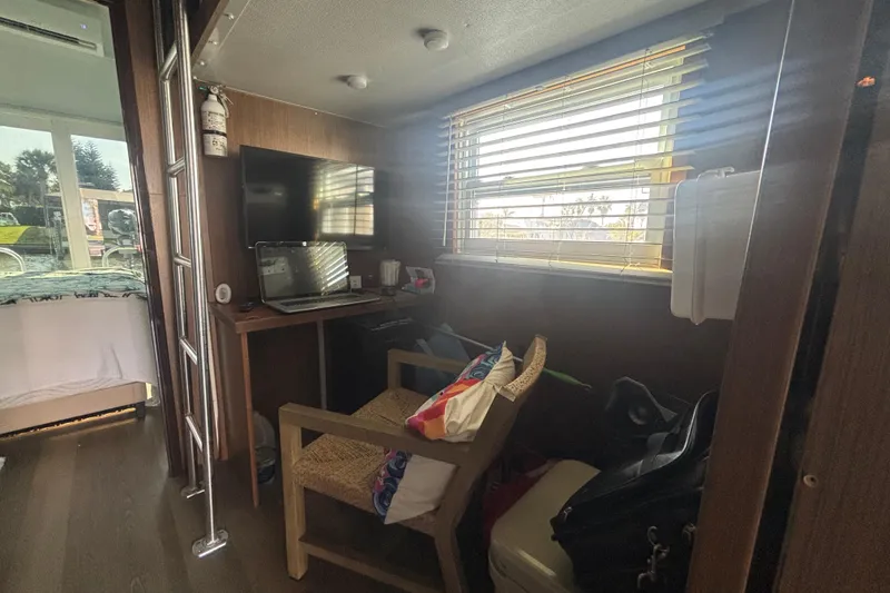 Slide: The Image of Office - 16