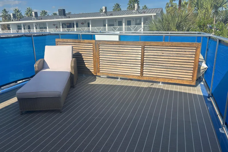 Slide: The Image of Upper deck tender storage and lounge - 31