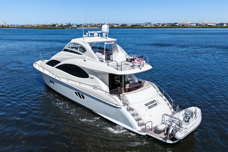 Slide: The Image of Lazzara Yachts 68 FLYBRIDGE 2005 - 9