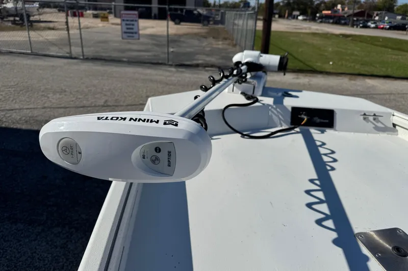 Slide: The Image of 2023 G3 Bay 17 boat with Minn Kota Riptide trolling motor on deck. - 13