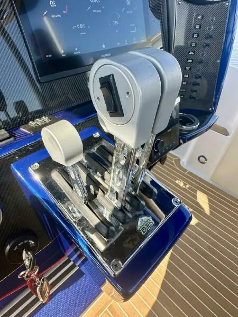 Slide: The Image of 2014 Nor-tech 340 Sport - Image 18 - 18