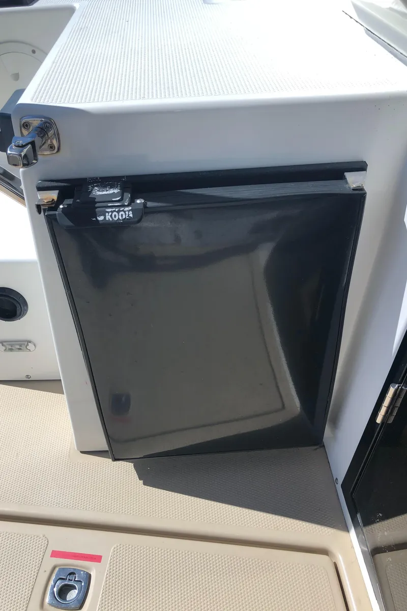 Slide: The Image of Cutwater 30 Command Bridge 2016 - 57