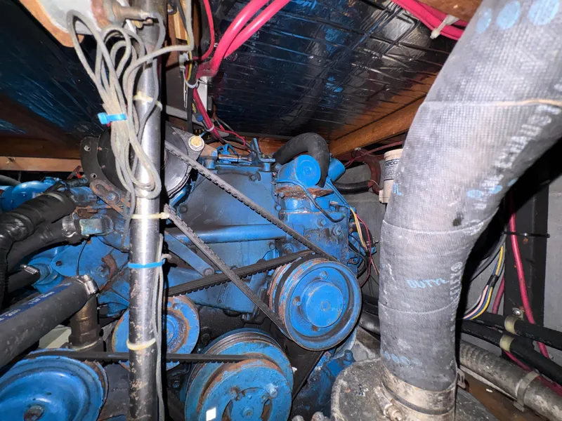 Slide: The Image of Carver 36 Aft Cabin Motor Yacht 1988 - 66