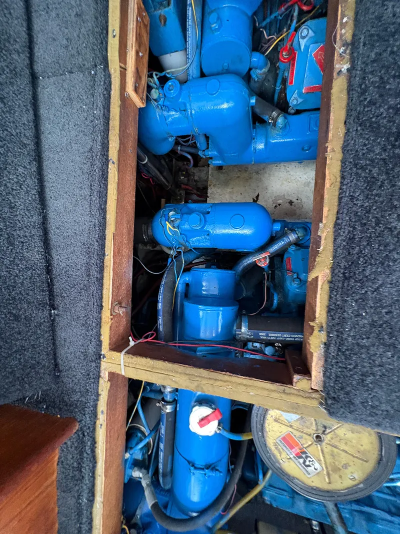 Slide: The Image of Carver 36 Aft Cabin Motor Yacht 1988 - 67