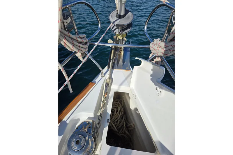 Slide: The Image of Beneteau Oceanis 49 sailboat deck with ropes and winch, 2008 model. - 14