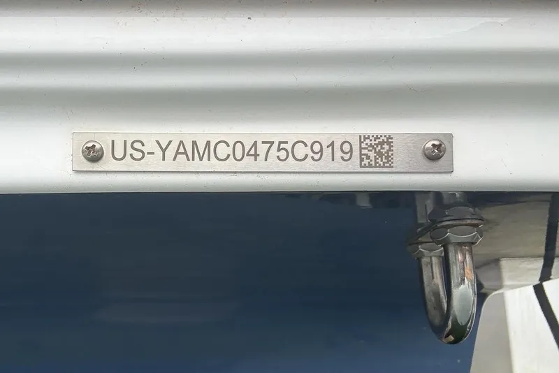 Slide: The Image of 2019 Yamaha Boats 242 Limited S E-Series hull identification number plate. - 27