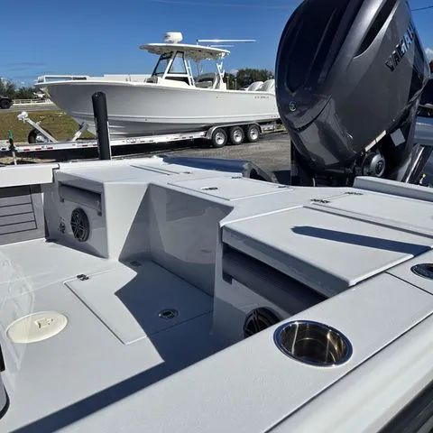 Slide: The Image of Pathfinder 2500 Hybrid 2025 - 11