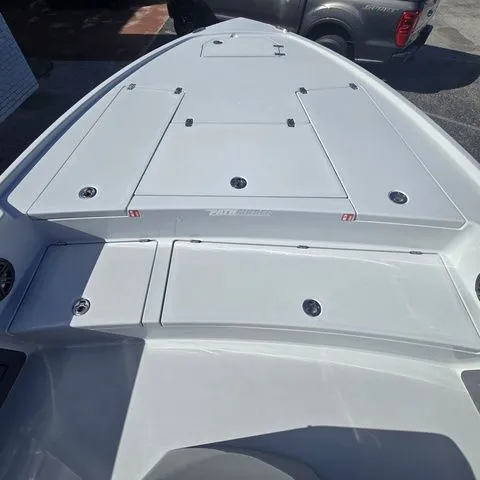 Slide: The Image of Pathfinder 2500 Hybrid 2025 - 19