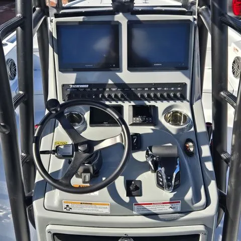 Slide: The Image of Pathfinder 2500 Hybrid 2025 - 25