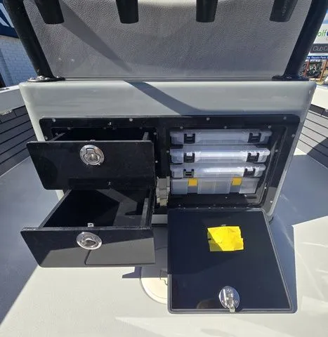 Slide: The Image of Pathfinder 2500 Hybrid 2025 - 28