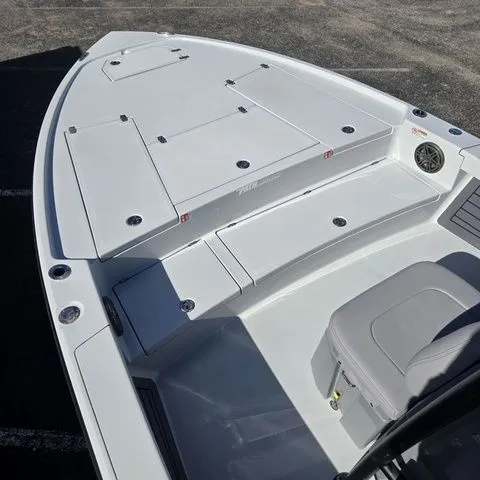 Slide: The Image of Pathfinder 2500 Hybrid 2025 - 38