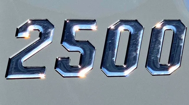 Slide: The Image of Pathfinder 2500 Hybrid 2026 - 10