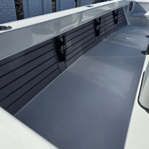 Slide: The Image of Pathfinder 2500 Hybrid 2026 - 30