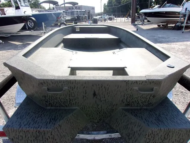 Slide: The Image of War Eagle 750 Gladiator 2026 - 5