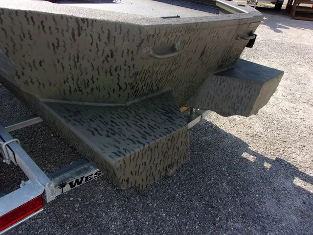 Slide: The Image of War Eagle 750 Gladiator 2026 - 6