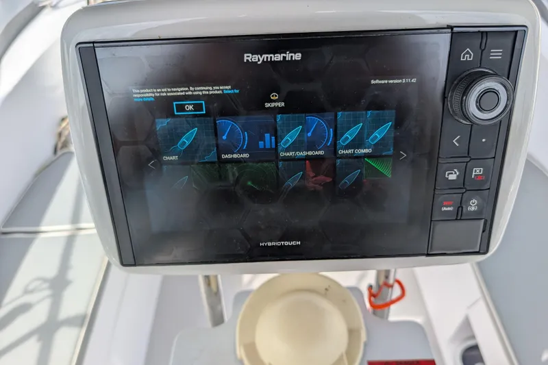 Slide: The Image of Raymarine display on 2021 Catalina 315 sailboat showing 290-degree heading. - 36