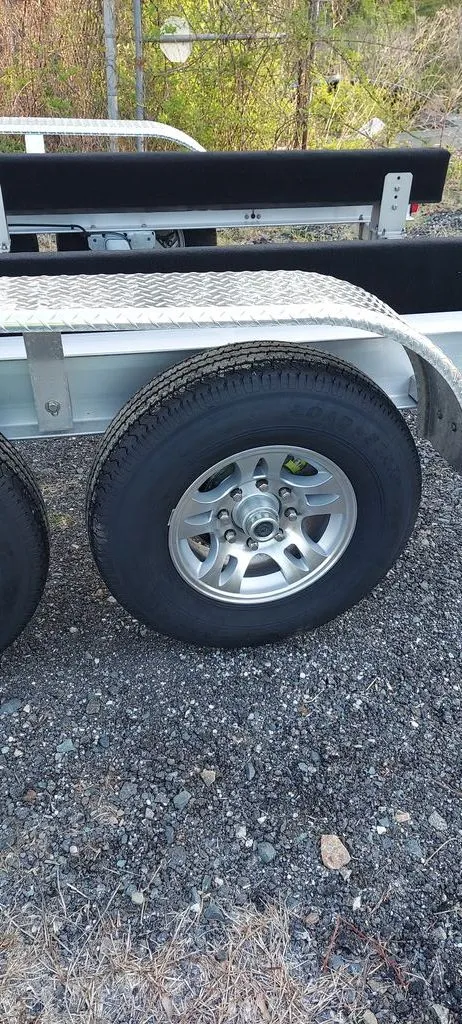 Slide: The Image of Fountain 38 Center Console 2011 - 25