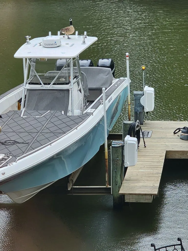 Slide: The Image of Fountain 38 Center Console 2011 - 5