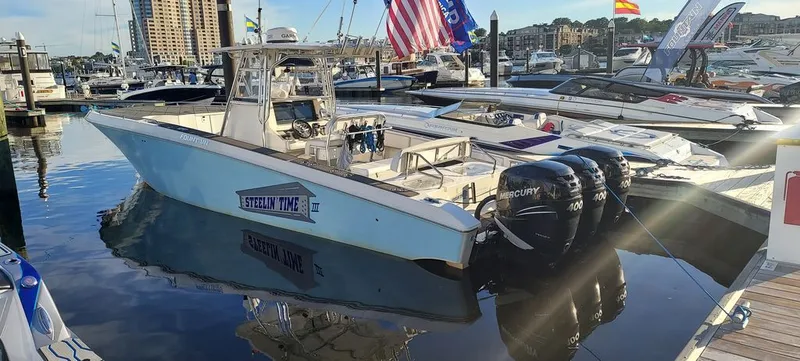 Slide: The Image of Fountain 38 Center Console 2011 - 6