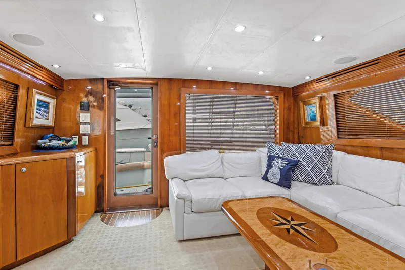 Slide: The Image of Hatteras 60 Convertible 2003 - 51