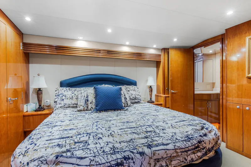 Slide: The Image of Hatteras 60 Convertible 2003 - 57