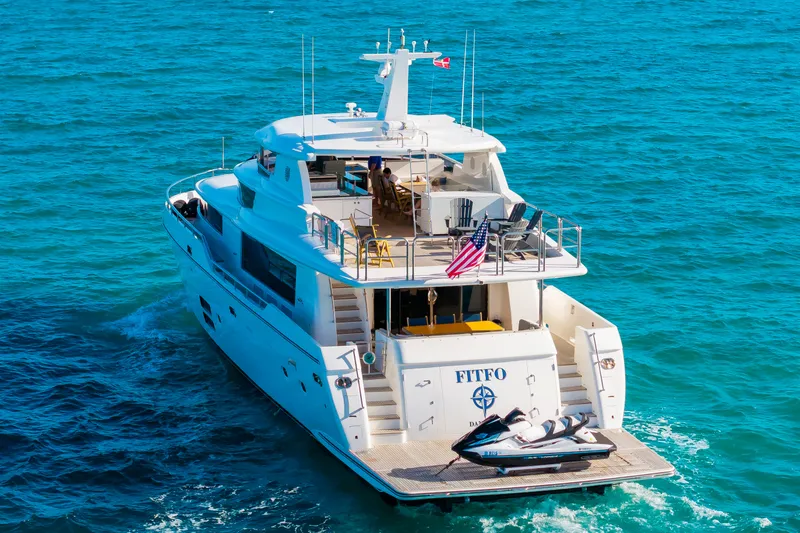 Slide: The Image of Johnson 93 Flybridge 2017 - 117