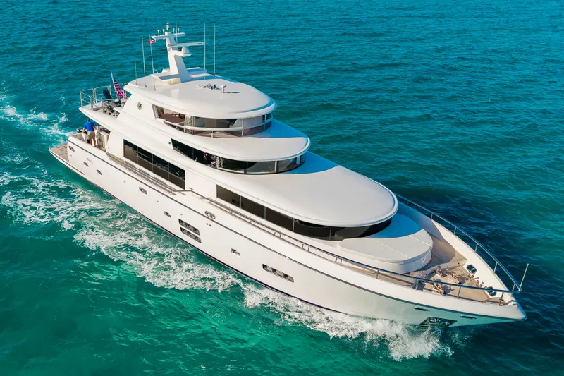 Slide: The Image of Johnson 93 Flybridge 2017 - 119