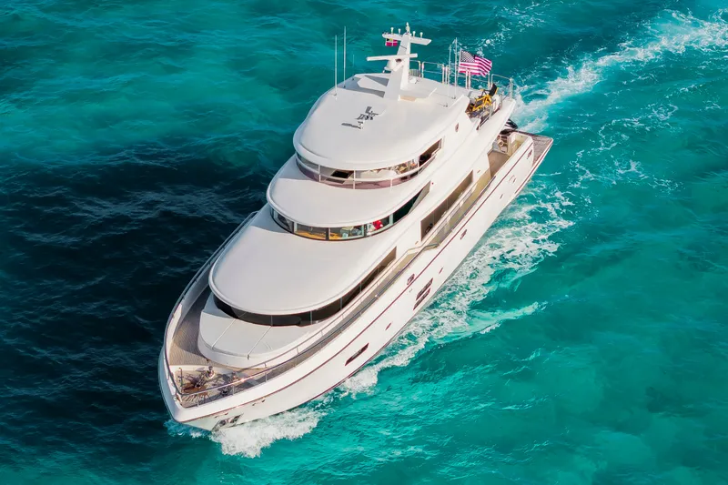 Slide: The Image of Johnson 93 Flybridge 2017 - 120