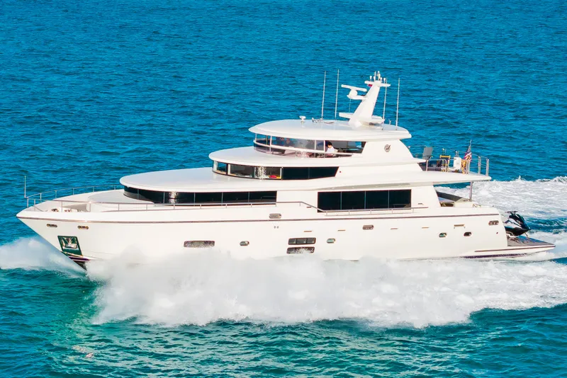 Slide: The Image of Johnson 93 Flybridge 2017 - 121