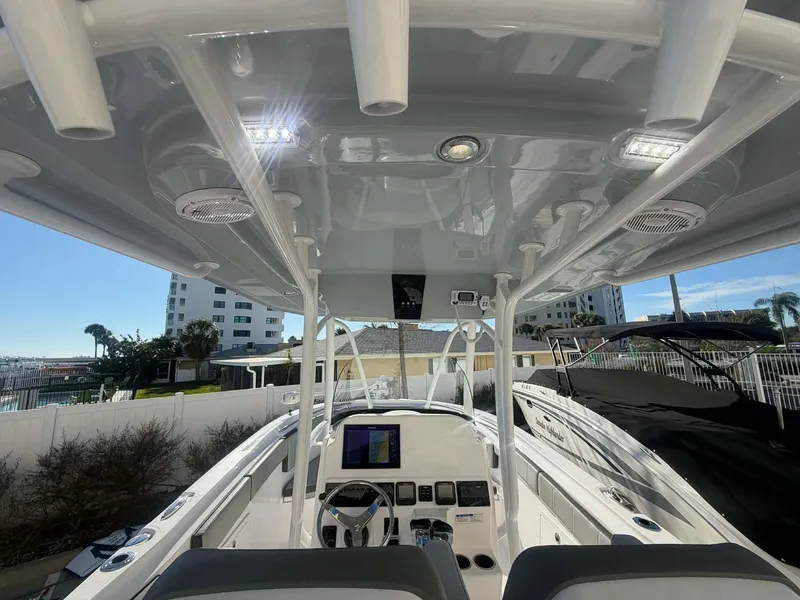 Slide: The Image of Aquasport 2500 Center Console 2021 - 22