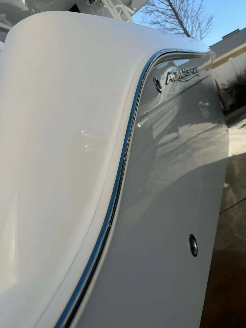 Slide: The Image of Aquasport 2500 Center Console 2021 - 32