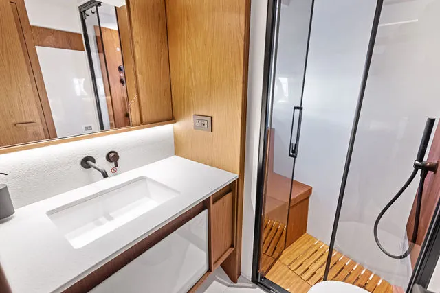 Slide: The Image of Azimut Fly 72 2026 - 28