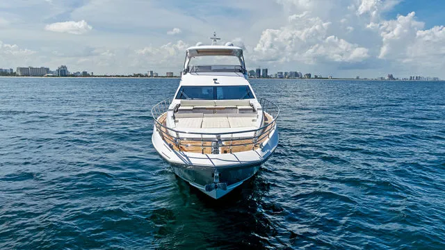 Slide: The Image of Azimut Fly 72 2026 - 44