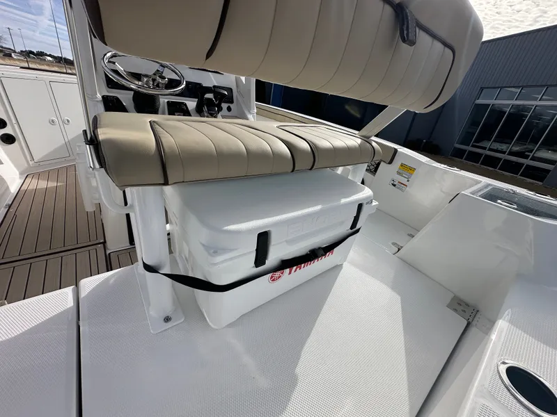 Slide: The Image of Yamaha 222 FSH Sport E 2026 - 21