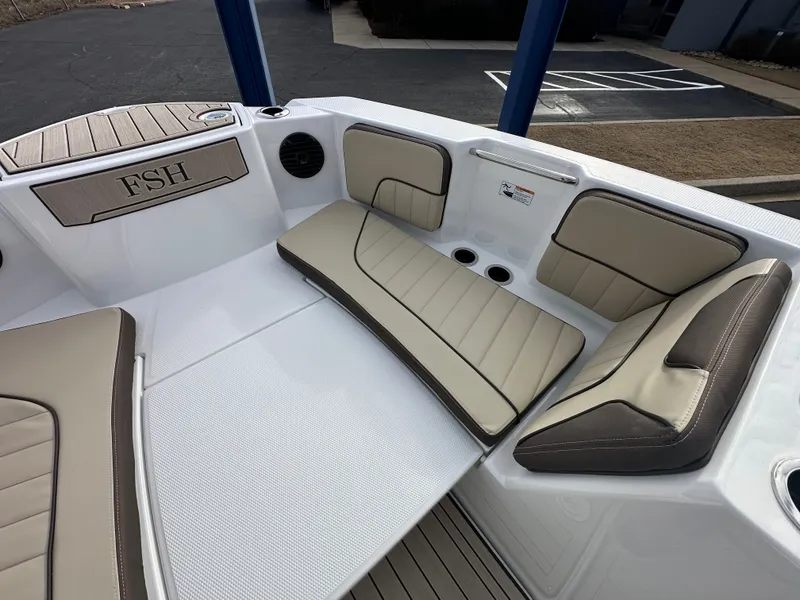 Slide: The Image of Yamaha 222 FSH Sport E 2026 - 6