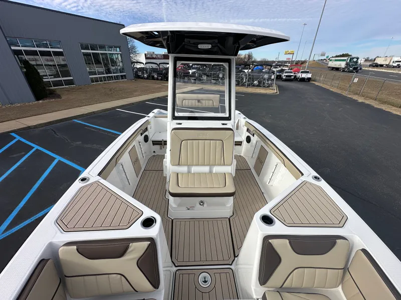 Slide: The Image of Yamaha 222 FSH Sport E 2026 - 8
