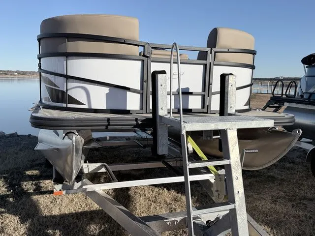 Slide: The Image of Starcraft LX 18 R 2026 - 4