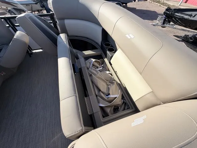 Slide: The Image of Starcraft LX 18 R 2026 - 9